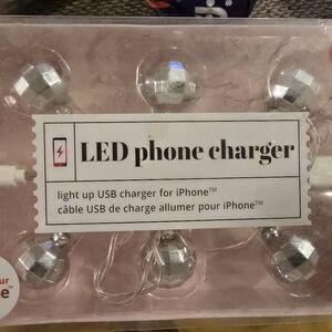 Apple LED Light-Up USB Phone Charger Cable in Silver